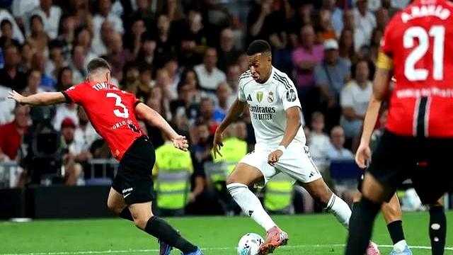 包含莱万多夫斯基连续十场比赛得分超过惊险取胜,TES挑战极限!的词条 包含莱万多夫斯基连续十场比赛得分超过惊险取胜,TES挑战极限!的词条